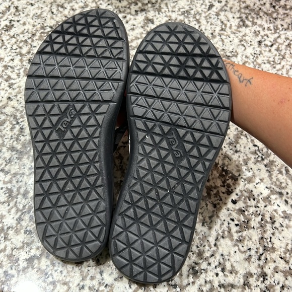 Teva sandals - Picture 3 of 3